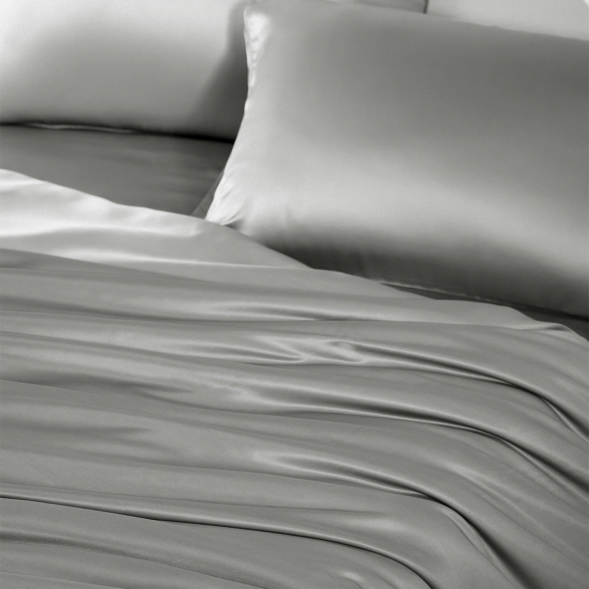 Mulberry Silk Duvet Cover | Naturally Cooling, Hypoallergenic & Silky-Smooth for Warm Nights