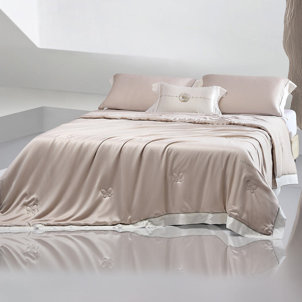 Tencel™ Mulberry Silk Antibacterial Comforter | Washable, Hypoallergenic & Cool for Tropical Sleep
