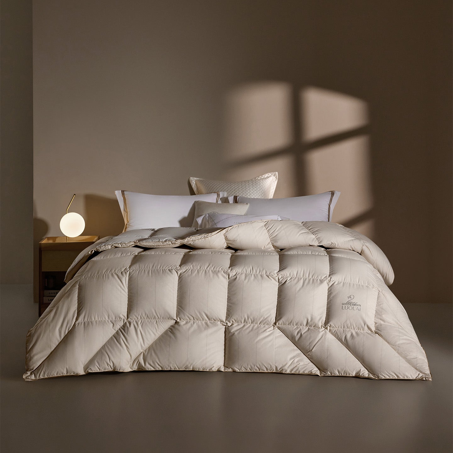 95% Goose Down Heavy-Weight Quilt | Snowfield Grade Warmth for Cold Air-Con Rooms & Travel