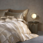 95% Polish Goose Down Luxury Quilt | Jacquard Weave, Hotel-Grade Warmth for Cold Air-Con Retreats