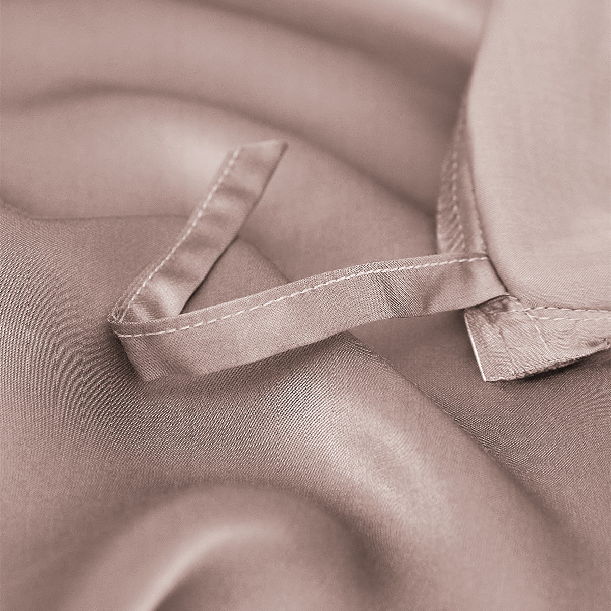 Mulberry Silk Duvet Cover | Naturally Cooling, Hypoallergenic & Silky-Smooth for Warm Nights