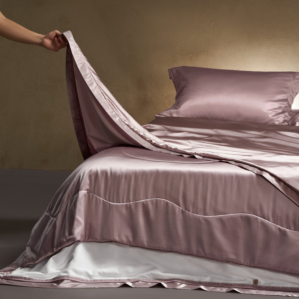 Premium Washable Mulberry Silk Comforter | Hotel-Grade Luxury Coverless Design for Deep Restful Sleep