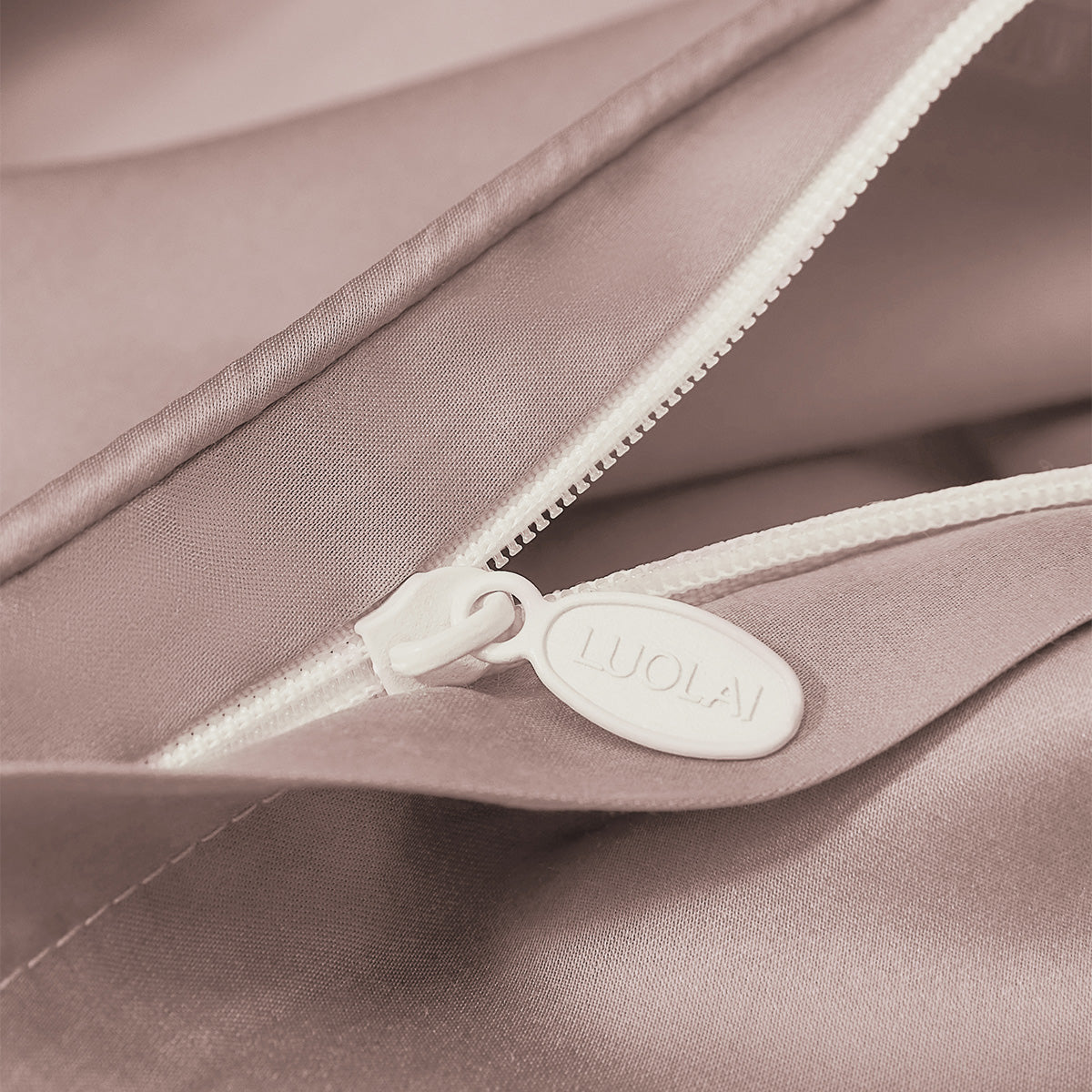 Mulberry Silk Duvet Cover | Naturally Cooling, Hypoallergenic & Silky-Smooth for Warm Nights