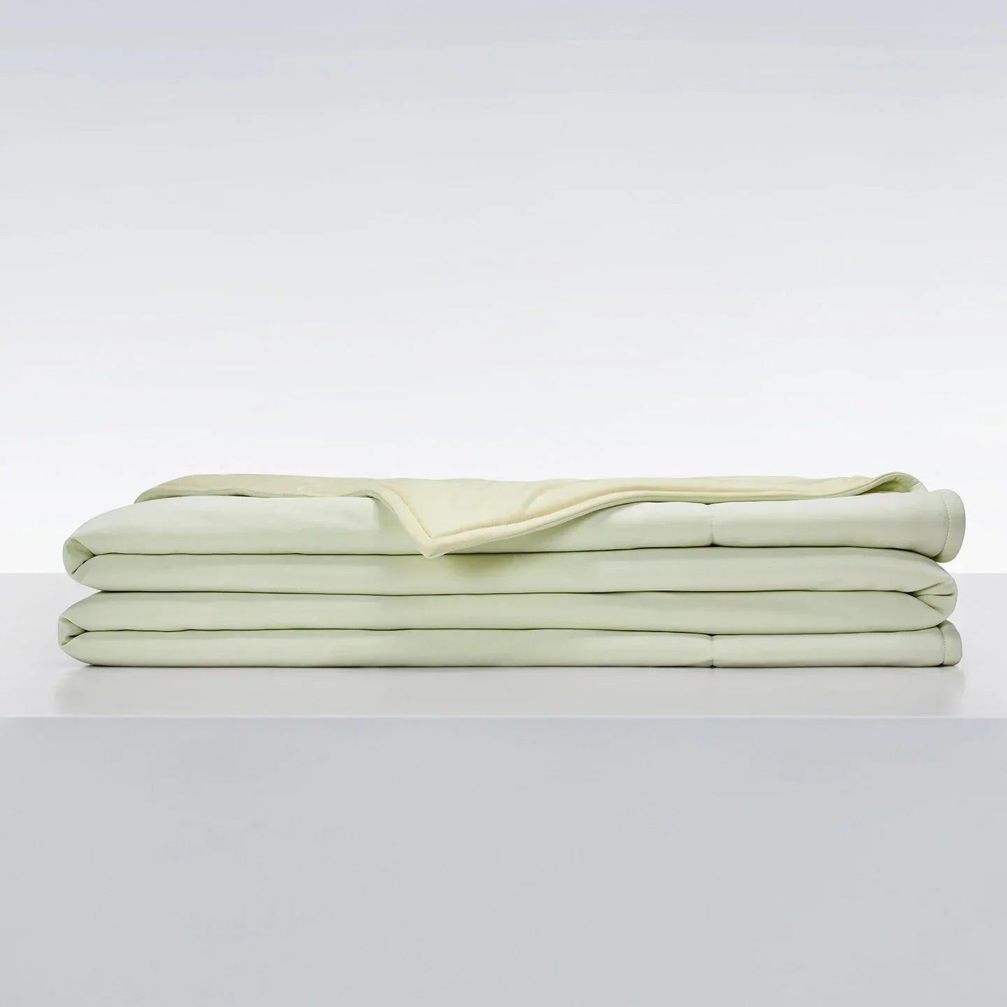 Dual-Sided Cooling Fibre Comforter | Quick-Dry Ice-Touch Feel for Singapore's Hot Humid Nights