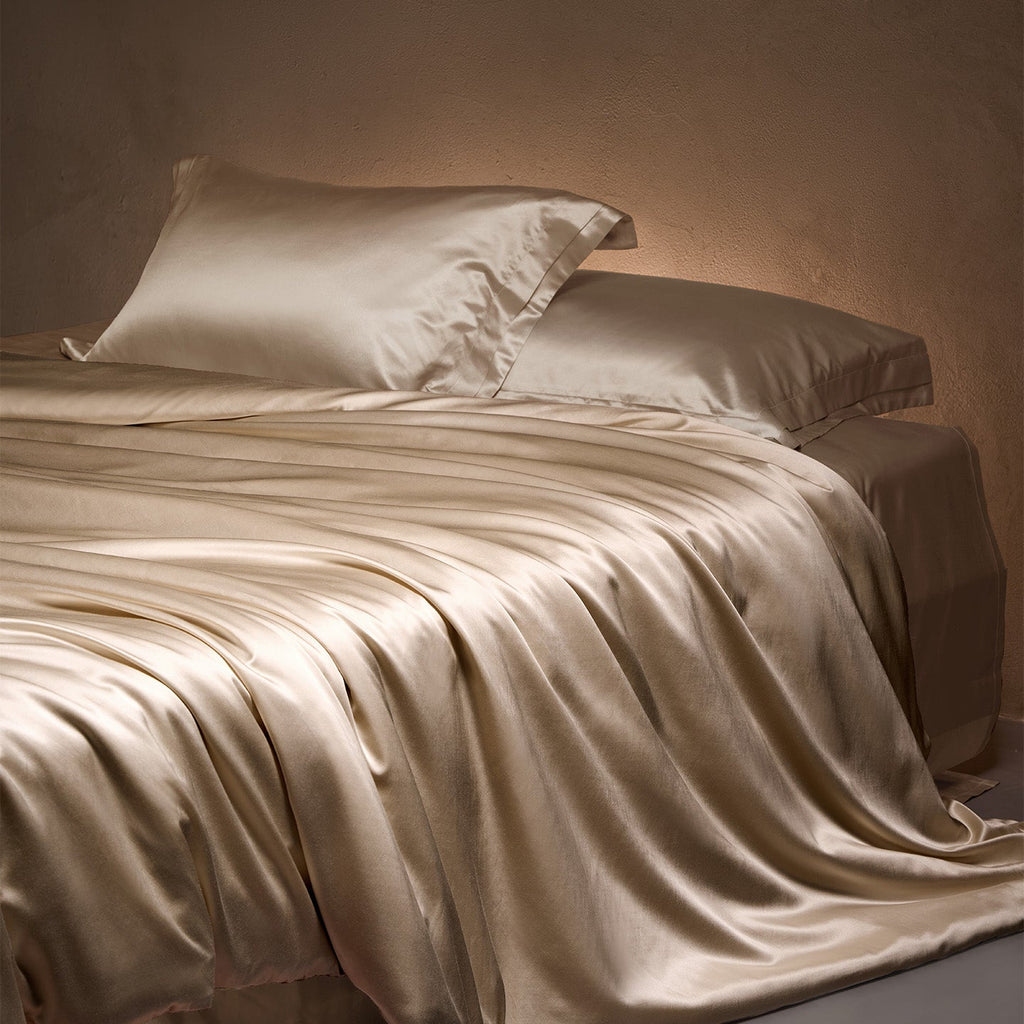 Premium Washable Mulberry Silk Comforter | Hotel-Grade Luxury Coverless Design for Deep Restful Sleep