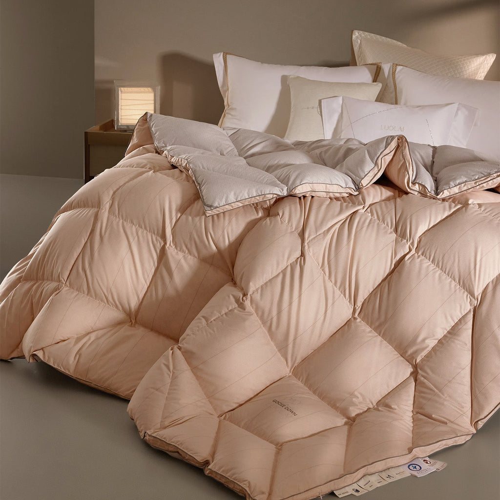 95% Goose Down Heavy-Weight Quilt | Snowfield Grade Warmth for Cold Air-Con Rooms & Travel