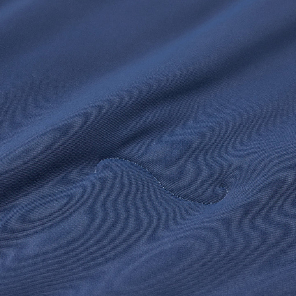 Dual-Sided Cooling Fibre Comforter | Quick-Dry Ice-Touch Feel for Singapore's Hot Humid Nights