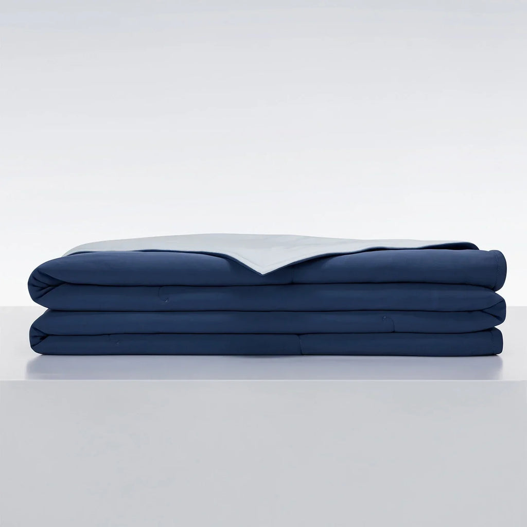 Dual-Sided Cooling Fibre Comforter | Quick-Dry Ice-Touch Feel for Singapore's Hot Humid Nights