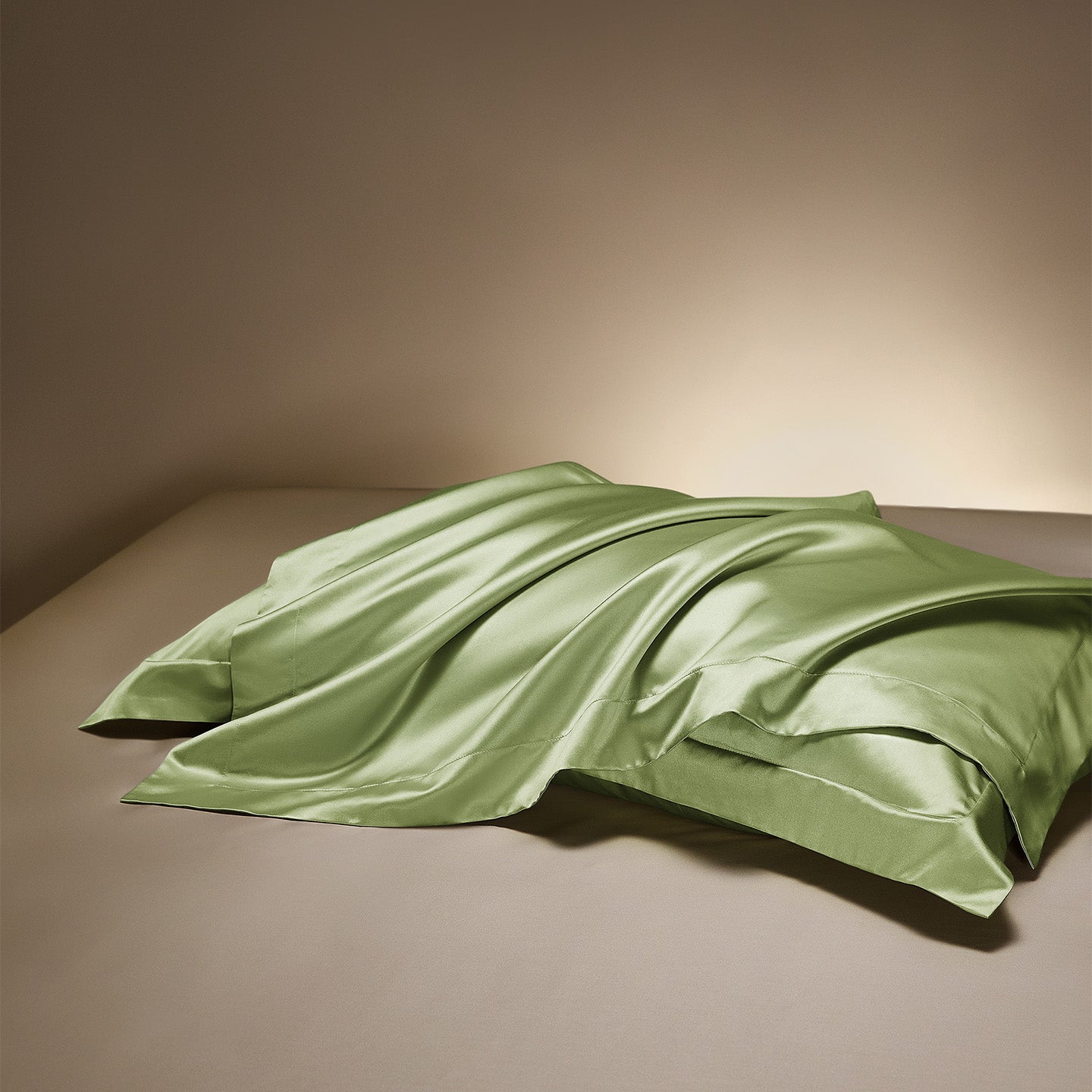 Silk-Cotton Satin Pillowcase | Anti-Ageing Smooth Finish, Gentle on Skin & Hair Every Night