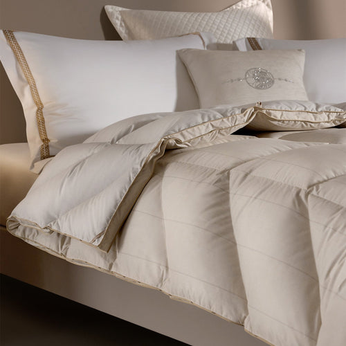 95% Goose Down Heavy-Weight Quilt | Snowfield Grade Warmth for Cold Air-Con Rooms & Travel