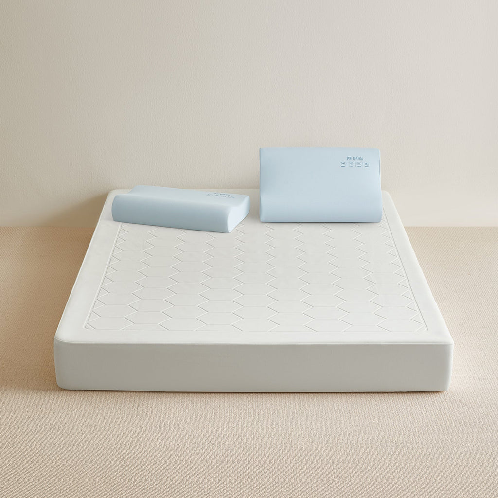 Breathable Waterproof Fitted Sheet | Seamless, Stain-Proof & Skin-Friendly for Restful Sleep