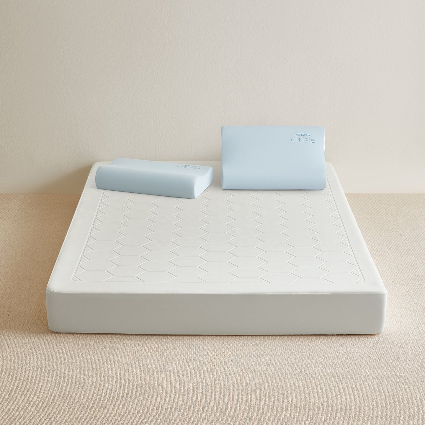 Breathable Waterproof Fitted Sheet | Seamless, Stain-Proof & Skin-Friendly for Restful Sleep