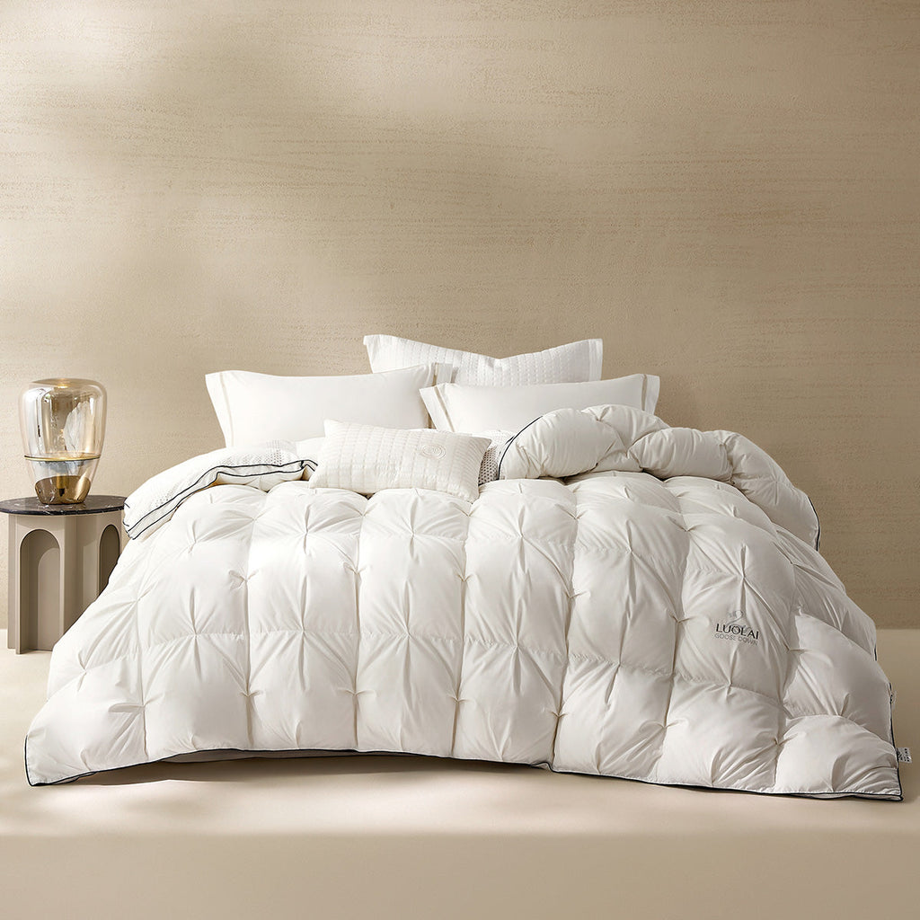 95% White Goose Down All-Season Duvet | Smart Temp-Regulating Comfort for Singapore AC Bedrooms